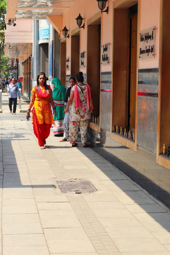 Mumbais jungen Frauen